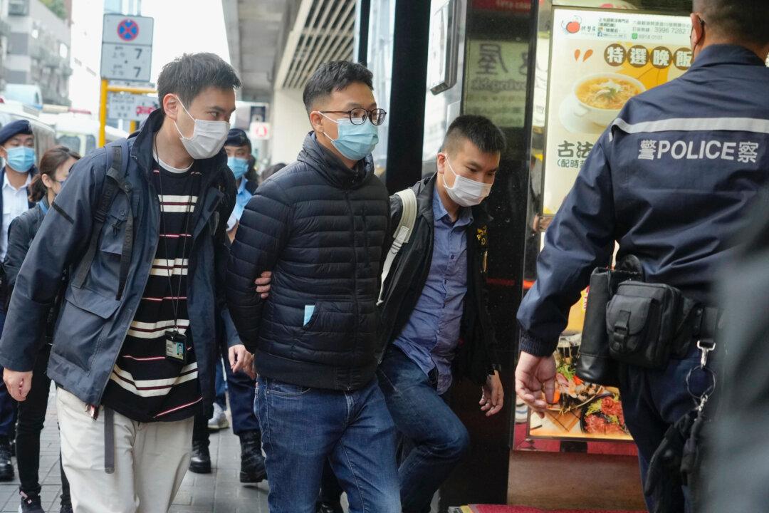 US Officials, Rights Groups Rebuke Hong Kong’s Silencing of Another Independent Media