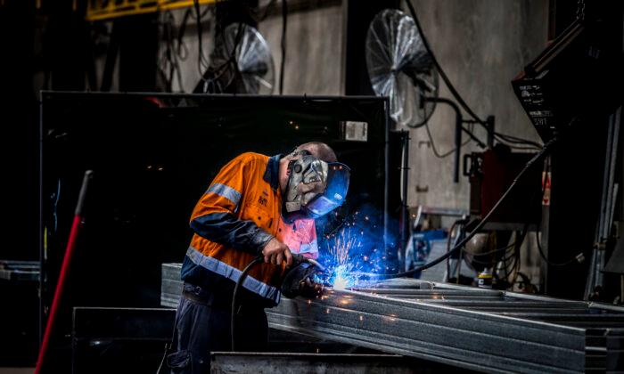 Australian Manufacturing Hit by Supply Chain Disruptions
