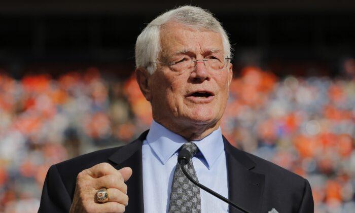 Former Broncos, Falcons, Giants Coach Dan Reeves Dies at 77