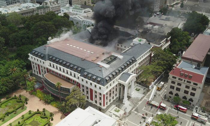 Fire Reignites at South Africa’s Parliament in Cape Town