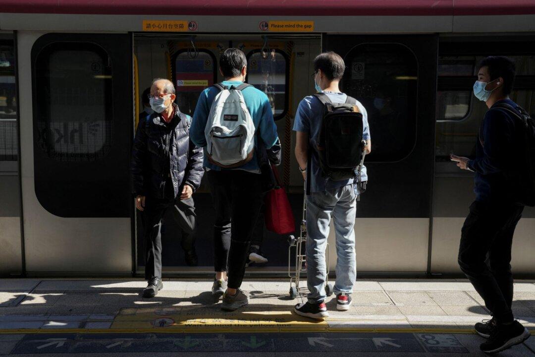 Hong Kong to Expand ‘Vaccine Bubble’ From Feb. 24 to Combat COVID-19 Spread