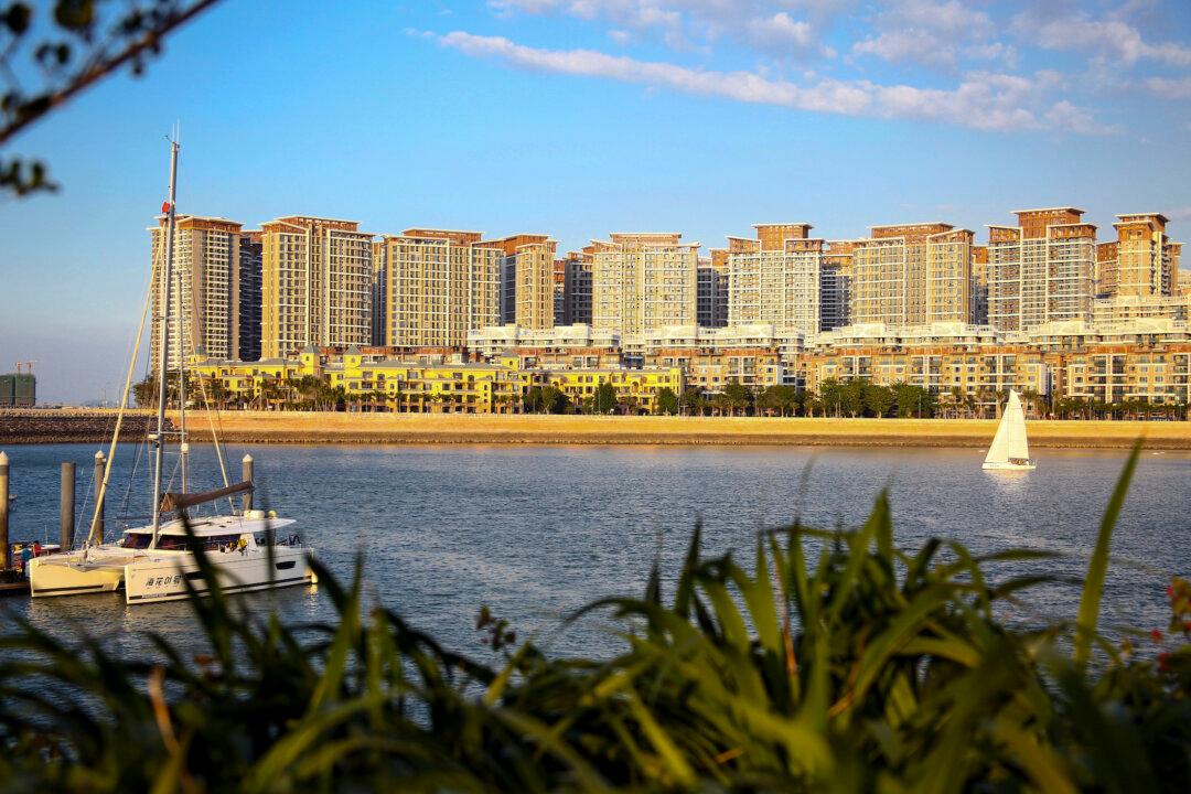 China Evergrande Ordered to Demolish 39-Building Resort