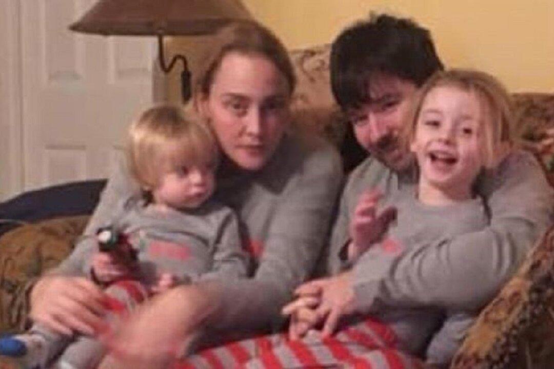 Mother, 2 Children Killed in Alabama House Fire