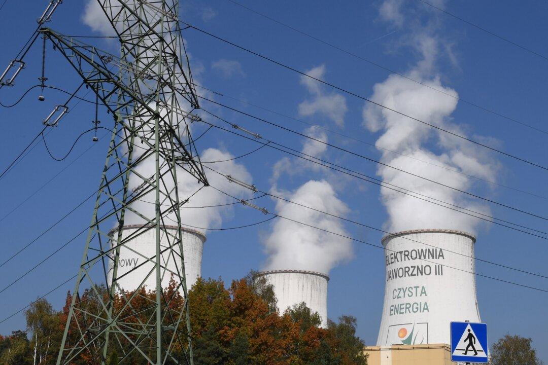 Polish Miners Block Coal for Power Plants to Demand Pay Hike