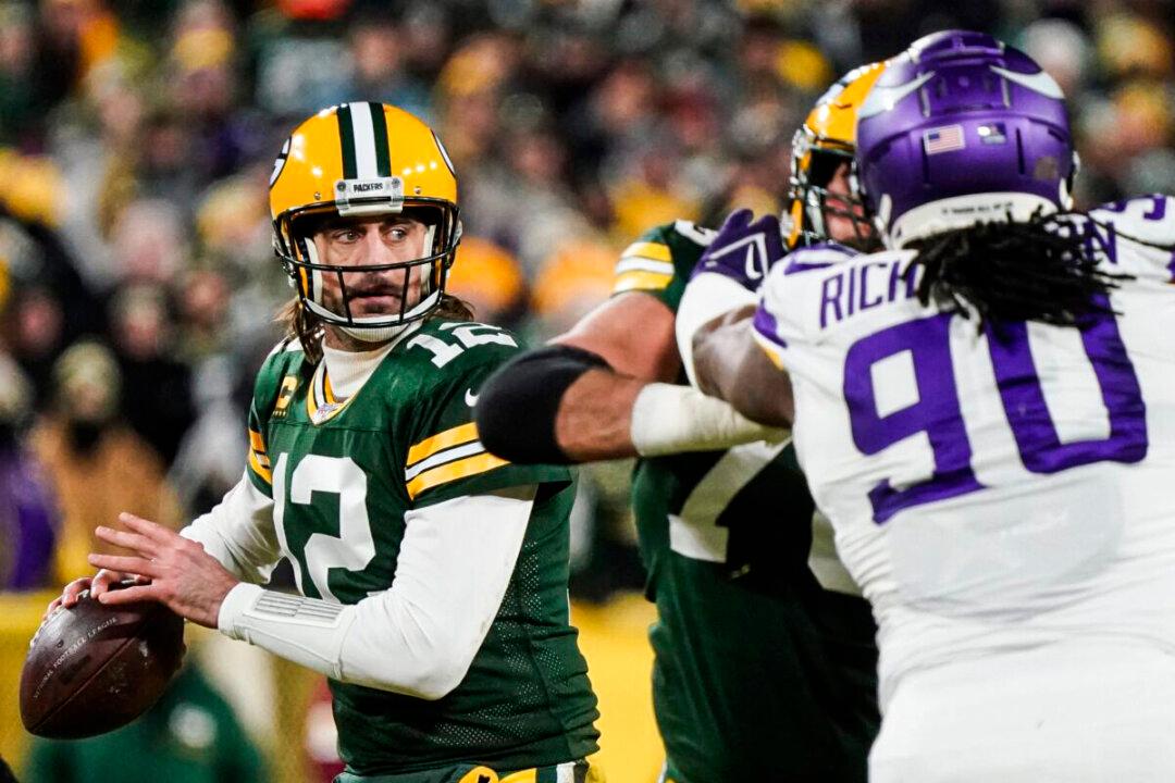 Packers Rout Vikings 37–10 in Cold to Take NFC’s No. 1 Seed