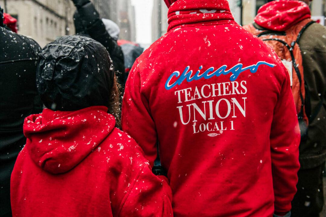 Chicago Teachers Union to Vote on Defying City’s Order of In-Person Teaching