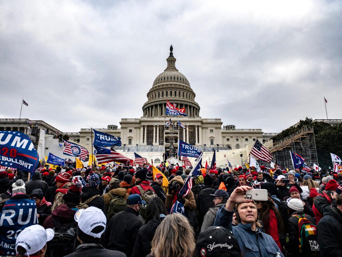 Protesters at the U.S. Capitol in Washington, D.C., on Jan. 6, 2021. (Jose Luis Magana/AP Photo)