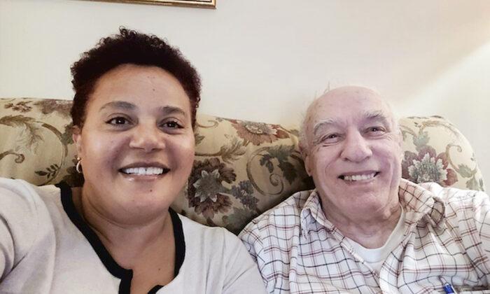 Woman Quits Job to Fulfill ‘God’s Plan’ and Cares for Dementia Patient She Met While Driving Uber