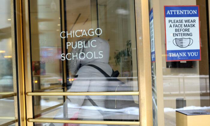 White House Wants Schools to Stay Open, ‘Including in Chicago’