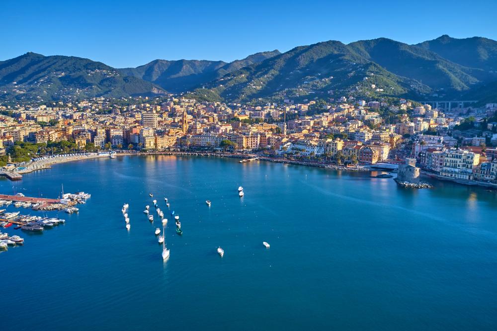 The vibrant town of Rapallo is close by. (Andrea Berg/Shutterstock)