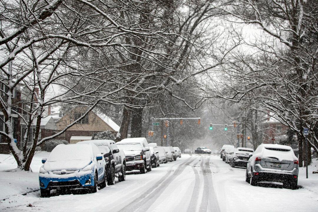 Winter Storm Blanketing Parts of South With Snow, Ice