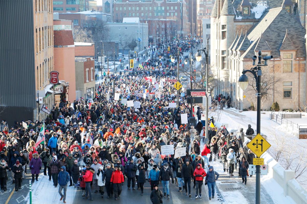 Thousands of Protesters March in Montreal to Denounce COVID 'Tyranny'