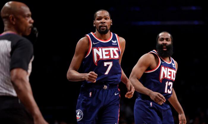 Durant Says He Won’t Lobby Nets’ Irving to Get Vaccinated