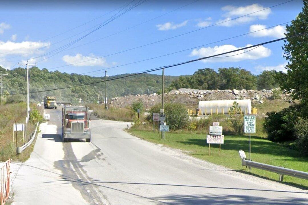 Worker Dies After Roof Collapses at Pennsylvania Stone Mine