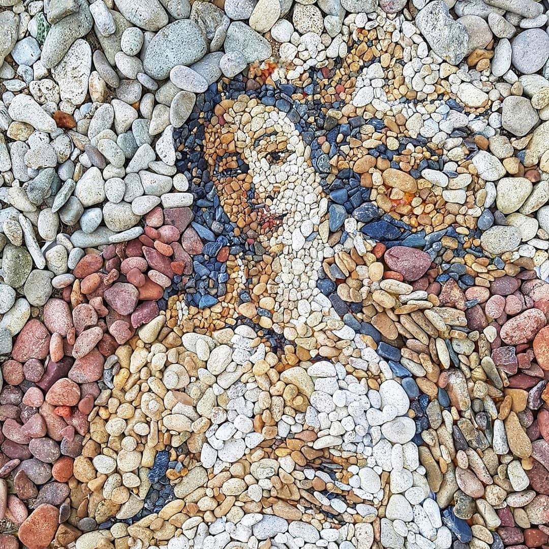 "The Birth of Venus" after Botticelli. (Courtesy of <a href="https://www.facebook.com/justin.bateman1">Justin Bateman</a> and <a href="https://www.instagram.com/pebblepicassos/">@pebblepicassos</a>)