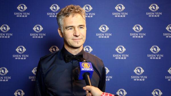 Boris Lietzow attends Shen Yun Performing Arts at the Musical Dome in Köln, Germany, on Jan. 7, 2022. (NTD)