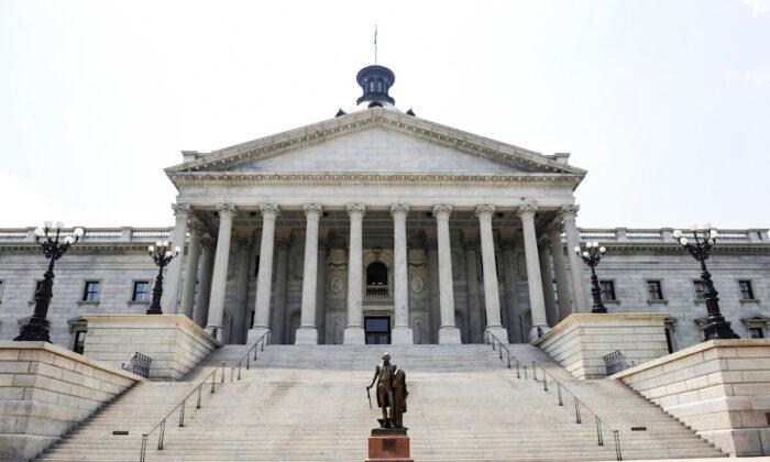 South Carolina Bills Aim to Block Child Gender Surgeries, ESG-Based Investing