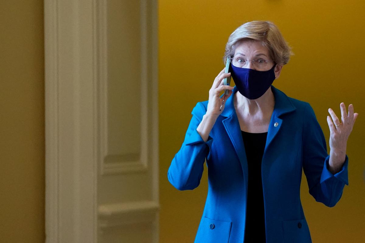 US Senator Warren Calls on Fed to Release More Ethics Scandal Information
