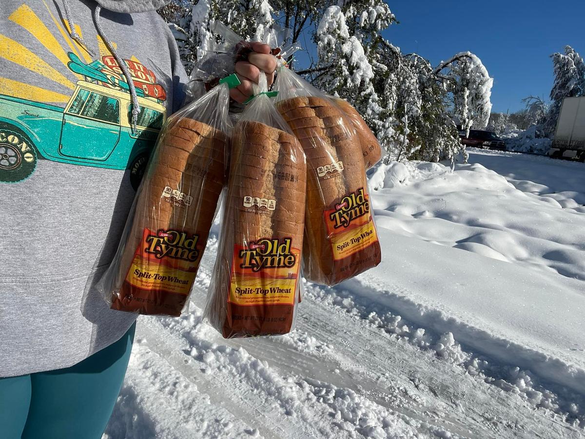 "I didn’t take these for myself. I was holding these in my arms to pass them out to people in the cars; I needed one hand free to catch myself when I fell on the ice," Casey said. (Courtesy of <a href="https://www.facebook.com/kcthebomb">Casey Holihan Noe</a>)