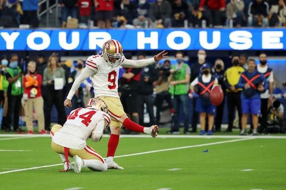 Robbie Gould #9 of the San Francisco 49ers kicks a field goal in overtime against the Los Angeles Rams at SoFi Stadium, in Inglewood, Calif., on Jan. 9, 2022. (Katelyn Mulcahy/Getty Images)