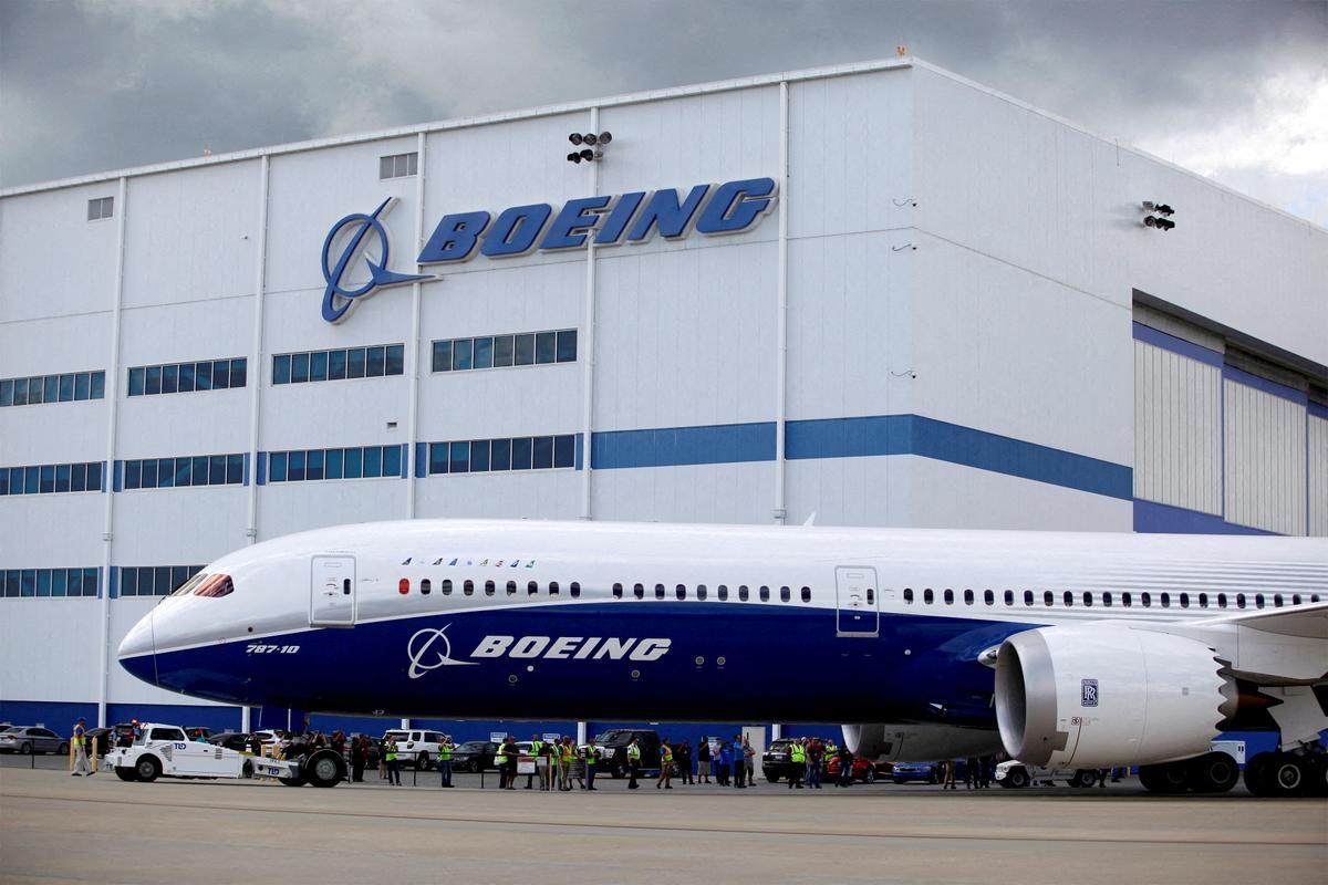 Boeing Invests $450 Million in Flying Taxi Developer Wisk