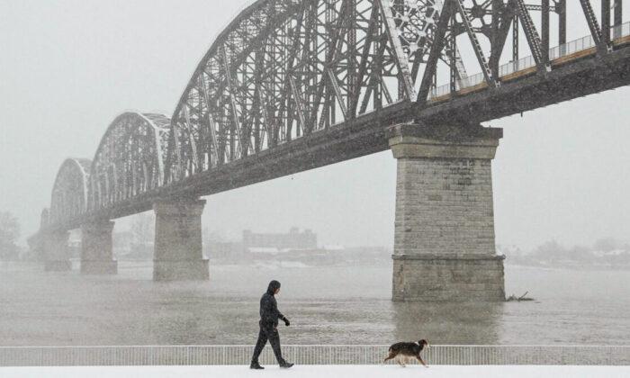 Arctic Blast Brings Wind-Chill Alerts to Northern US