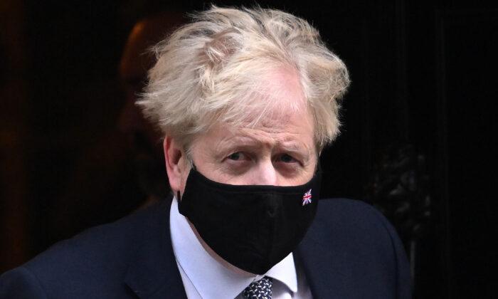 UK’s Johnson Apologises for Attending Downing Street Lockdown Party