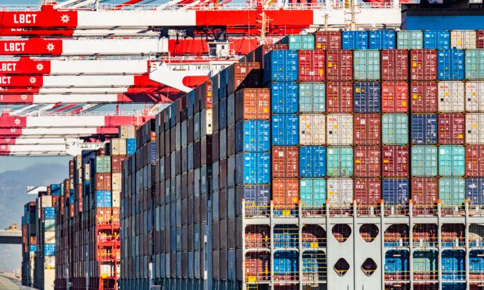 Port Congestion Worsens as Omicron Variant Exacerbates Global Supply Chain Crisis