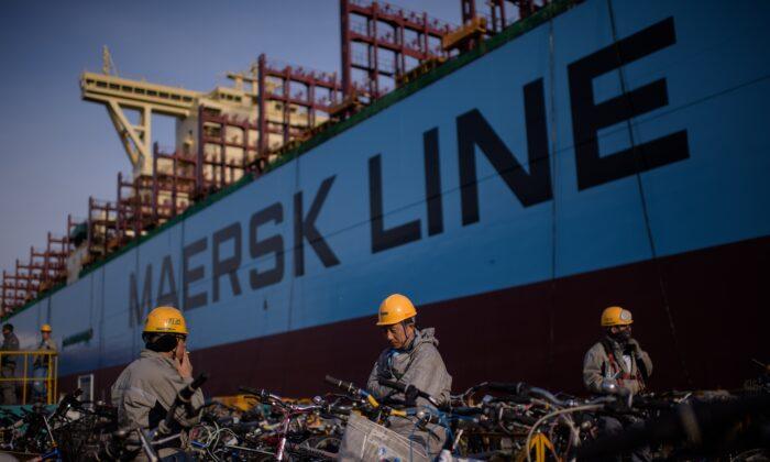 Maersk to Resume Vessel Transit Through Red Sea Amid Ongoing Houthi Threat