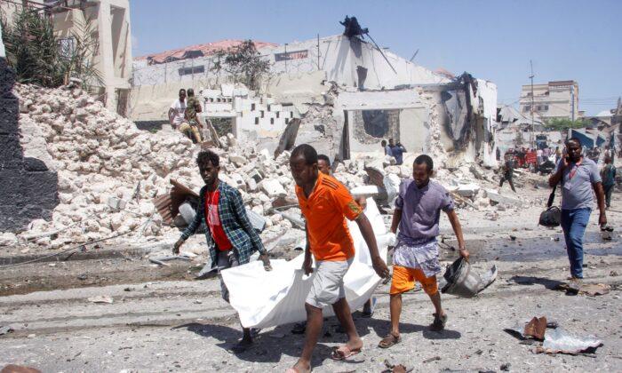 Car Bomb Hits Outside Mogadishu Airport in Somalia; 8 Killed
