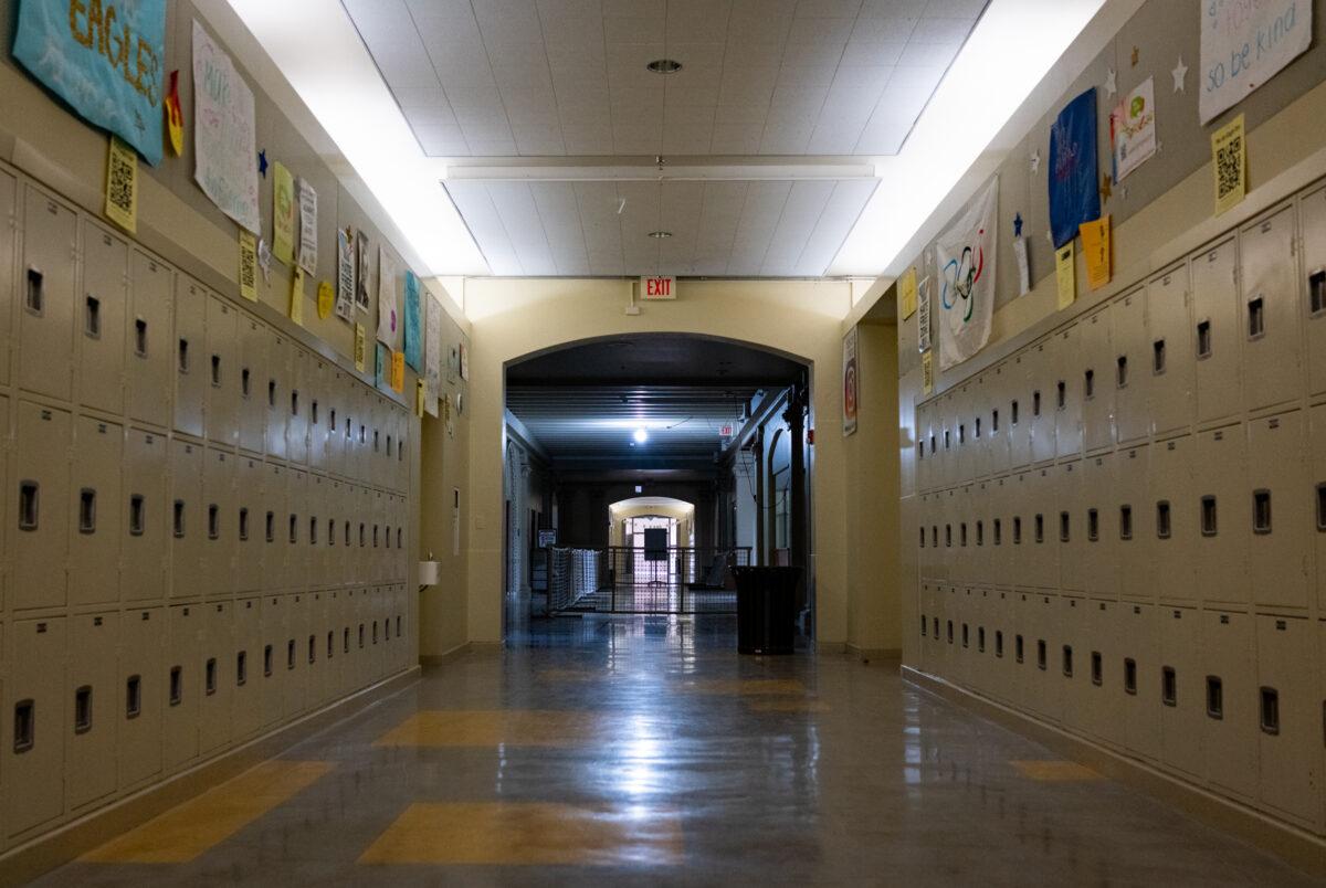 The empty hallways of a high school in El Segundo, Calif., on Oct. 29, 2020. (John Fredricks/The Epoch Times)