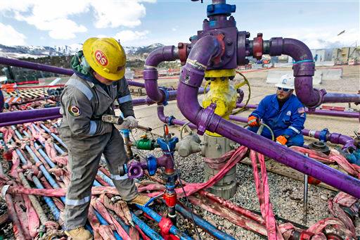American Oil Producers Boost Fracking Output as Fuel Prices Surge