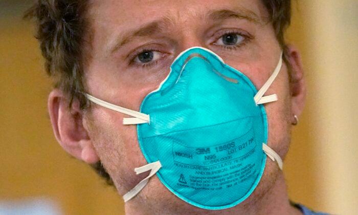 CDC Encourages More Americans to Consider N95 Masks