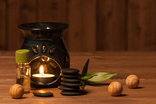 Aroma lamp By EasterBunny/Shutterstock