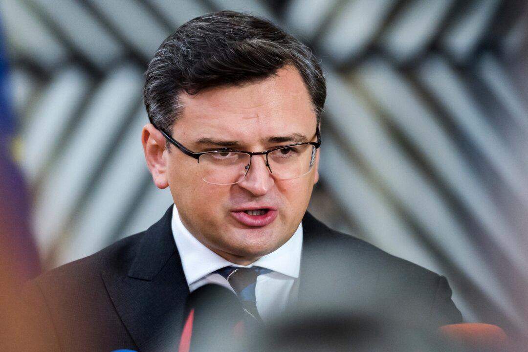 Ukraine Says Russia Behind Cyberattack in ‘Hybrid War’ Move