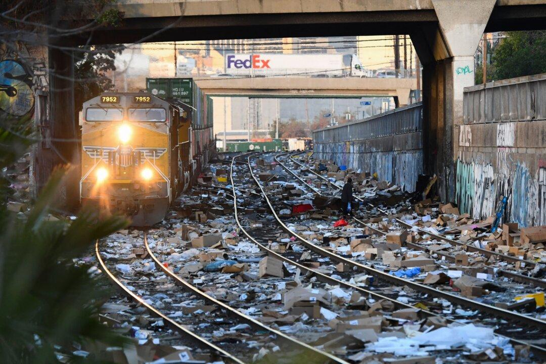 Amazon, UPS, and FedEx Packages Ransacked and Stolen From Los Angeles Trains