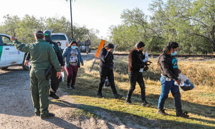 Goliad Sheriff: Cartels Are Preparing for Influx of People Never Seen Before in US History