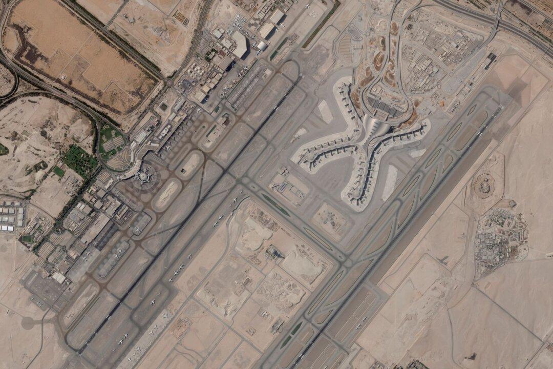 Drone Attack in Abu Dhabi Claimed by Yemen’s Rebels Kills 3