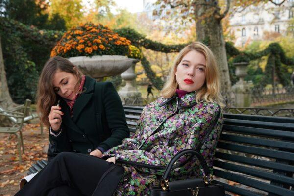 Blanche Gardin and Léa Seydoux (R) in "France." (3b Productions)