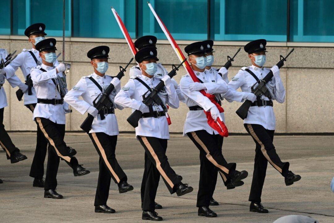 Hong Kong Police Force Adopts Chinese-Style Foot Drills, Identifying With CCP Military