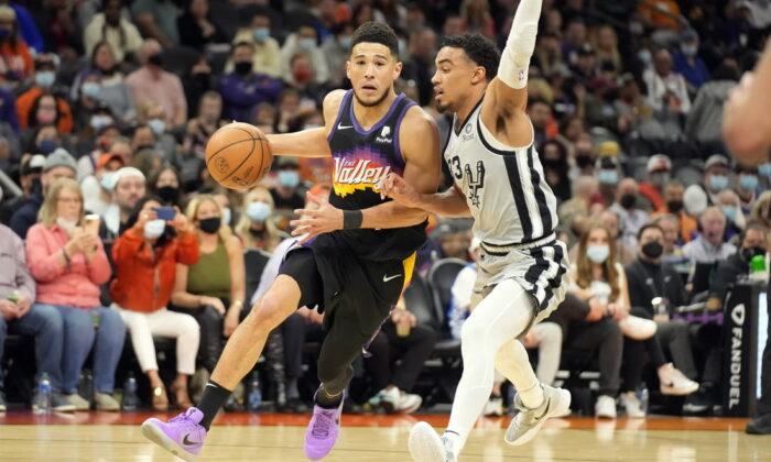 NBA Roundup: Suns Rally Past Spurs for 10Th Straight Win