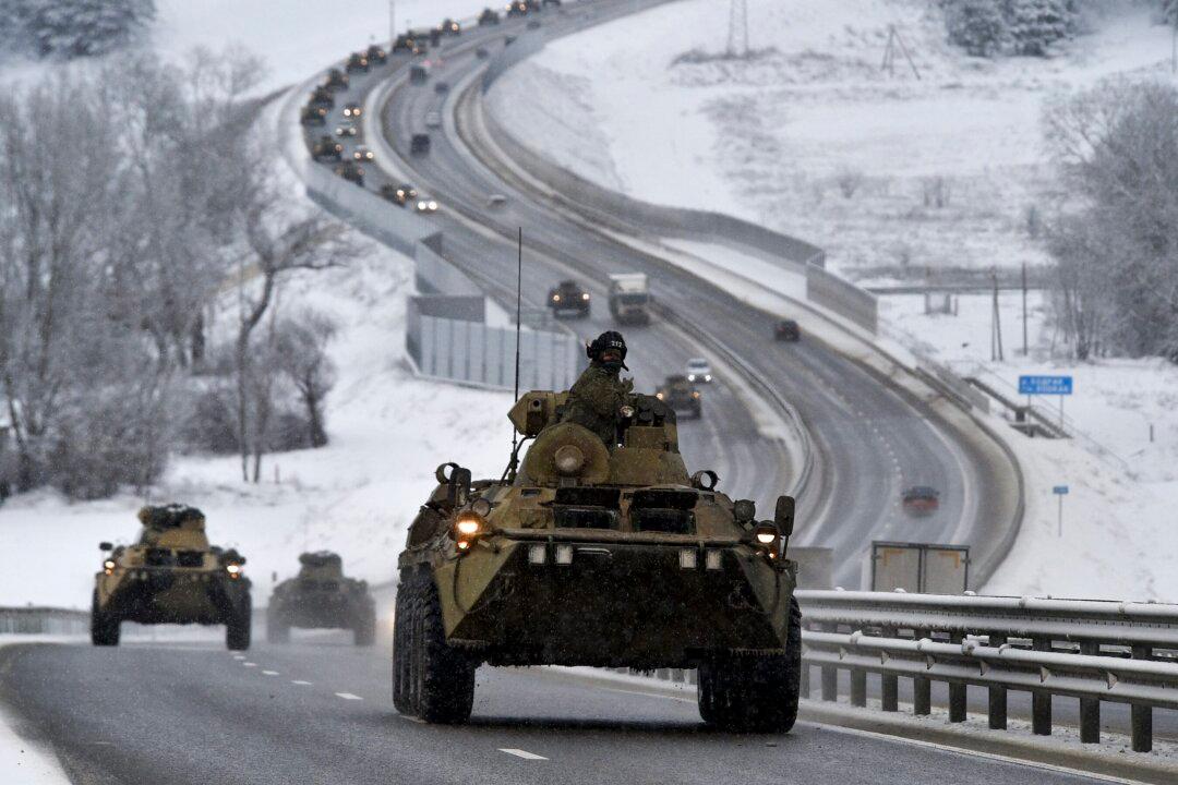 UK Threatens to Sanction Russian Oligarchs If Ukraine Is Invaded