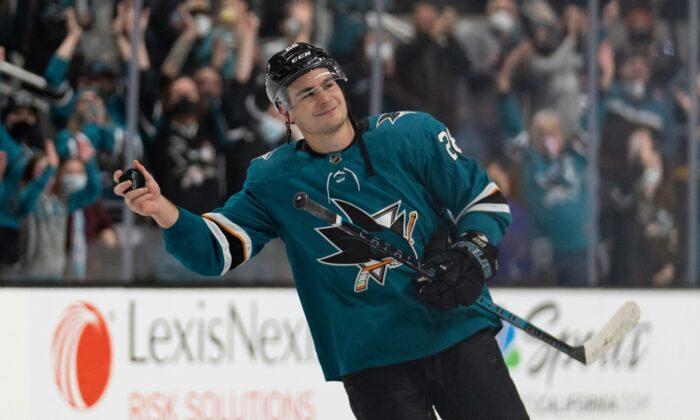 NHL Roundup: Timo Meier Sets Sharks Mark With 5 Goals