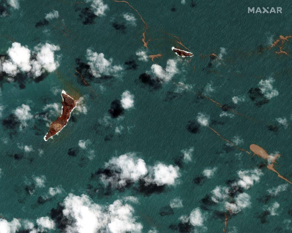 A satellite image shows the Hunga Tonga-Hunga Ha'apai volcano after its main eruption, in Hunga-Tonga-Hunga-Ha'apai, Tonga, on Jan. 18, 2022. (Satellite Image 2022 Maxar Technologies/Handout via Reuters)
