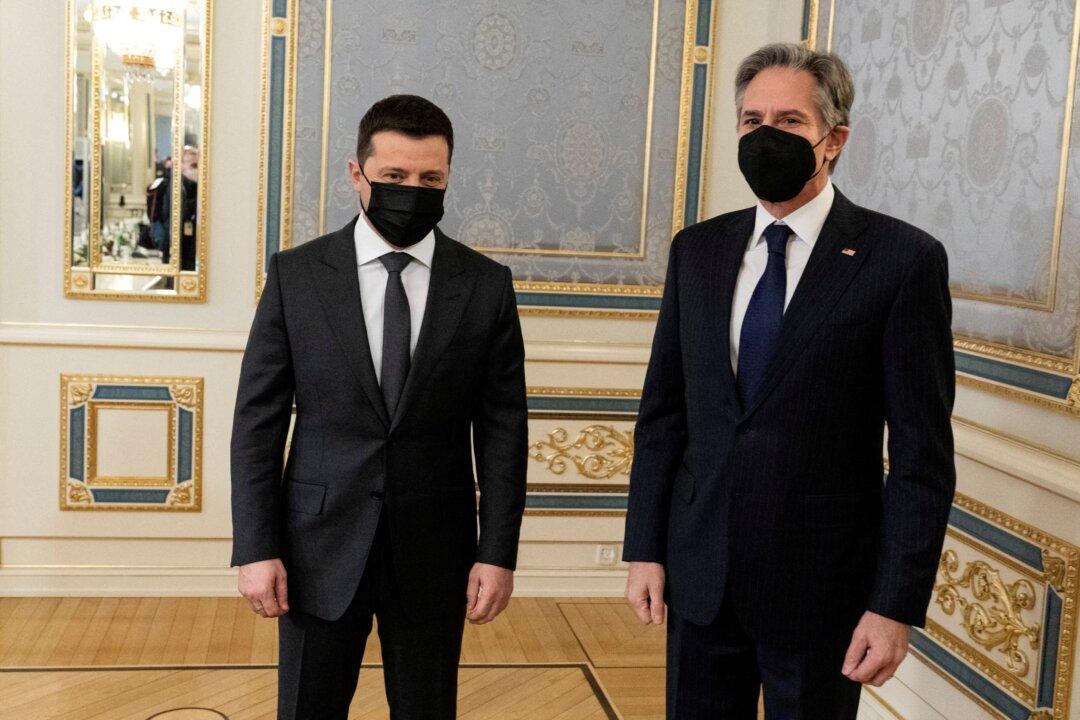 Blinken Vows ‘Relentless’ Diplomacy to Avert Russian Attack on Ukraine