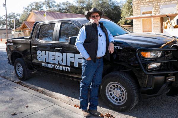 Kinney County Sheriff Brad Coe in Brackettville, Texas, on Jan. 18, 2022. (Charlotte Cuthbertson/The Epoch Times)