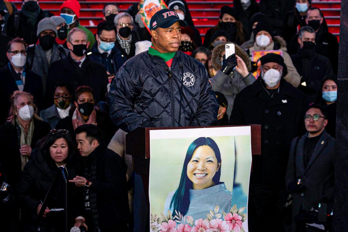 New Yorkers Remember Michelle Go, Who Was Pushed to Her Death in Front of a Subway Train