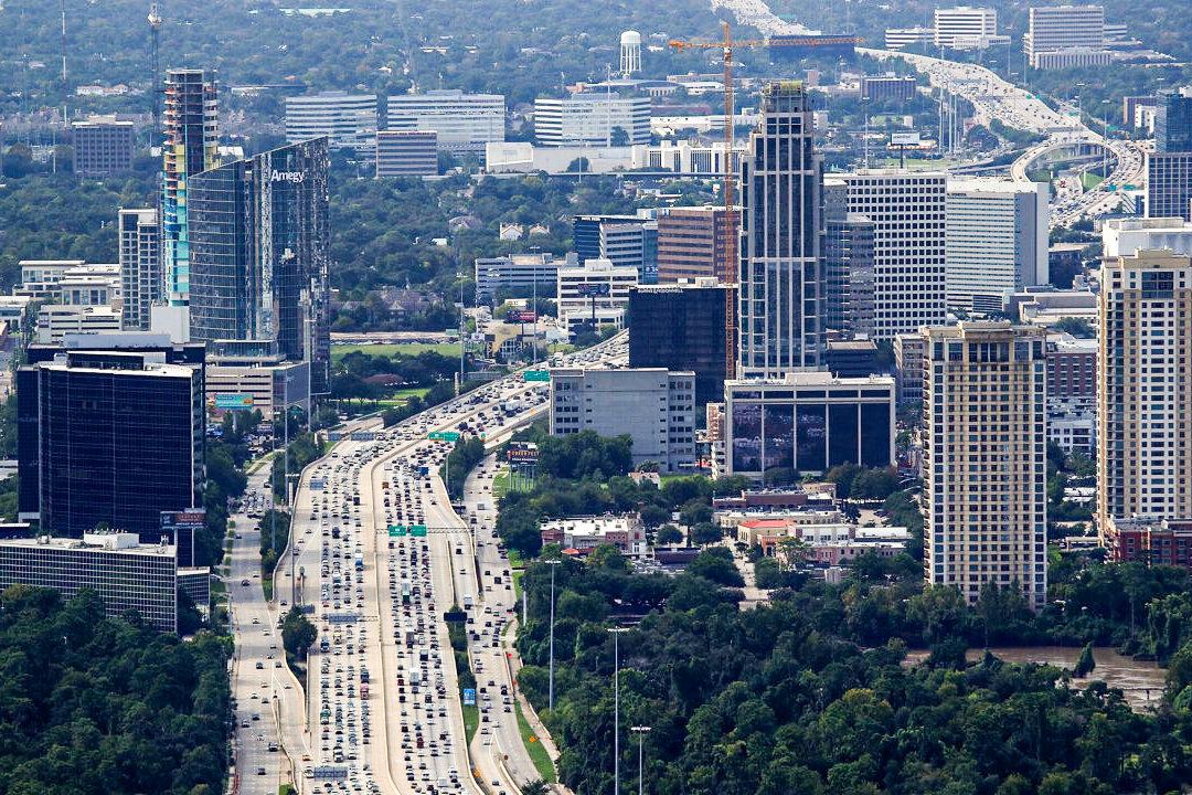 Houston Schools Closed Monday as City Continues Boil-Water Notice