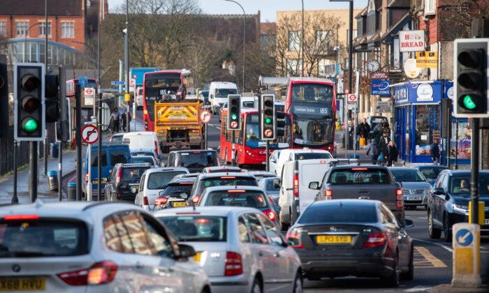 London Mayor Wants to Charge Drivers by the Mile to Cut Emissions