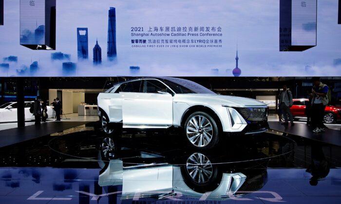 GM to Deliver Electric SUV Cadillac Lyriq to Customers in ‘Few Months’